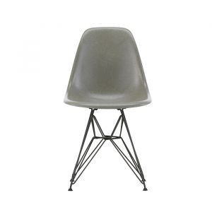 Vitra Eames Fiberglass Side Chair DSR stoel 