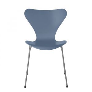 Fritz Hansen Series 7 stoel gelakt 