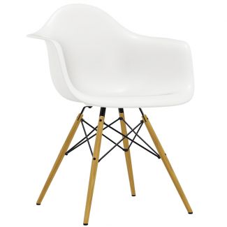 Vitra Eames Plastic Armchair DAW wit/esdoorn goud 